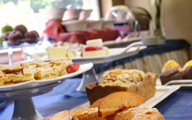 Buffet Breakfast